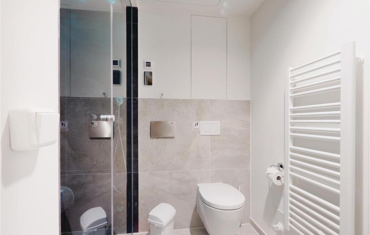 Amazing Apartment In Luebeck Travemuende With Sauna מראה חיצוני תמונה